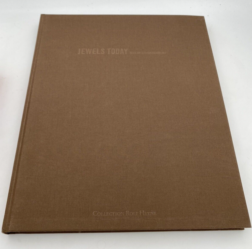Jewels Today Stefan Hemmerle Jewelry Design Munich Exhibition - Inscribed