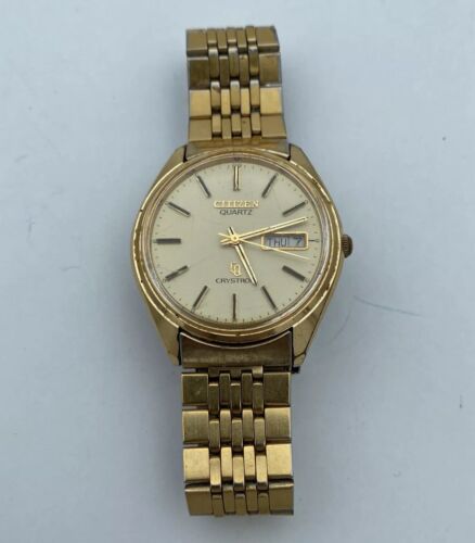 Citizen Crystron 44-2828 Vintage Rare Wrist Watch Quartz