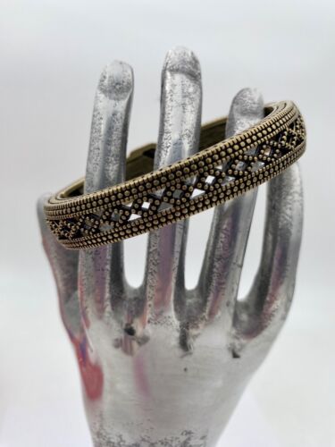 Heidi Daus® "Tapered X" Crystal Stackable Bangle Bracelet Large : 7 - 7 1/2" in - Image 3