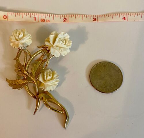 Vintage 1950s Signed LEDO Carved Celluloid, 3 Cream Roses, Gold Brooch VG - Image 11