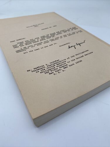 "Rizaliana - Mga dula at tula - Plays and poems" by Sedfrey A. Ordoñez Inscribed - Image 9