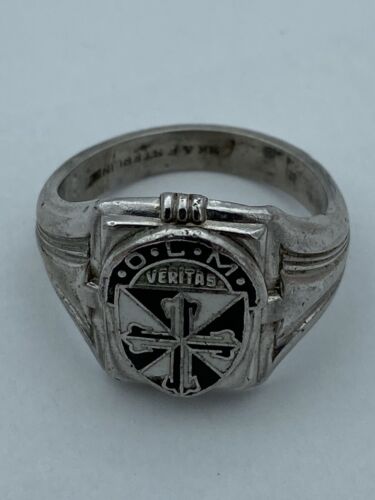 OLM (Our Lady of Mercy) 925 Sterling Silver Vintage Veritas School Ring Size 8 - Image 2