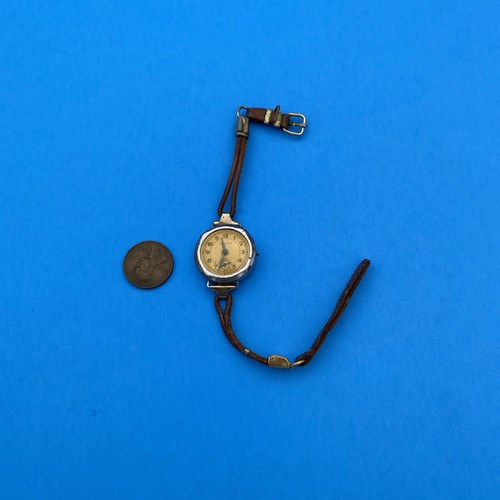 Riviera Irving Abelov Swiss Ladies Watch Not Working For Parts - Image 2