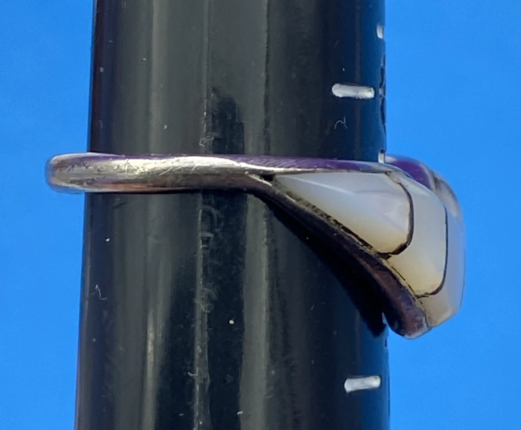 Zuni V Shaped Sterling Silver Mother of Pearl Inlay Ring Size 6.25 - Image 10