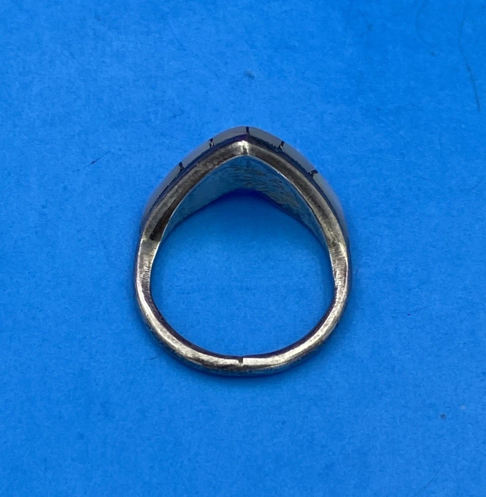 Zuni V Shaped Sterling Silver Mother of Pearl Inlay Ring Size 6.25 - Image 4