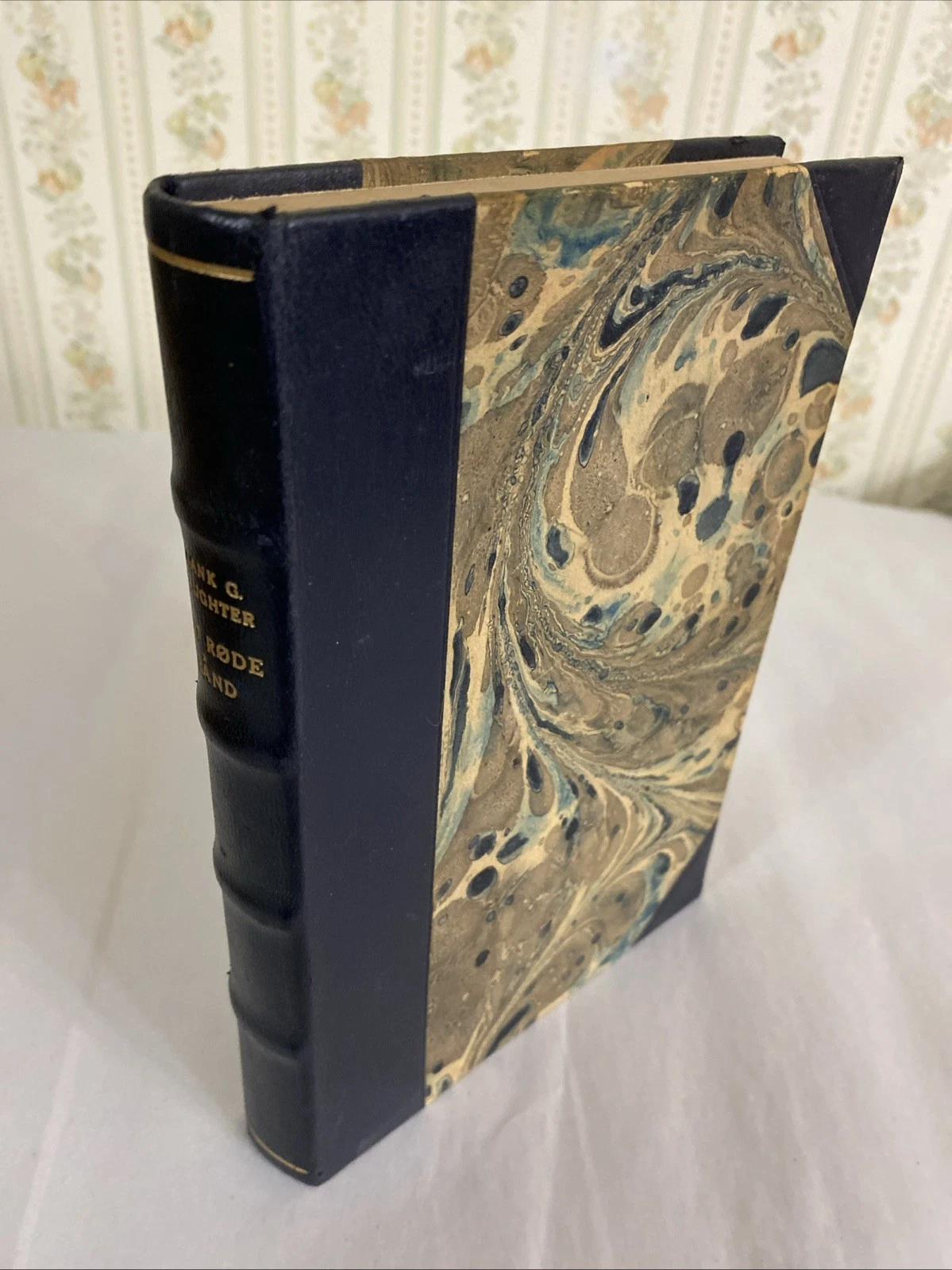 1957 Det Røde Bånd Frank G. Slaughter Danish Aschehoug Half Leather Binding Copy