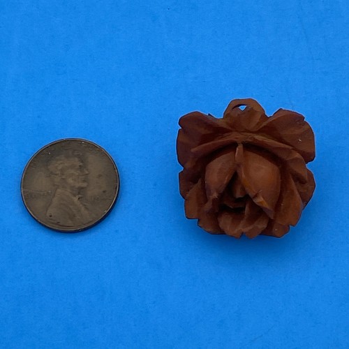 Vintage Art Deco Carved Dark Orange Butterscotch Bakelite Rose Brooch & Pendant - Image 2