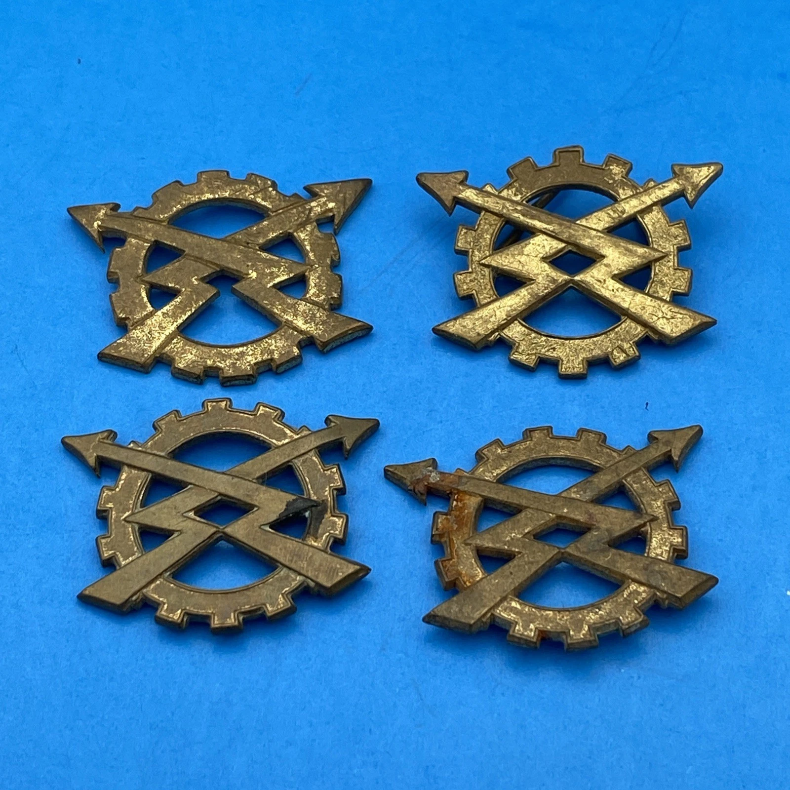 Lot of 4 Belgian Army Transmission Signals Badges Bronze Tone Parts/Study Group