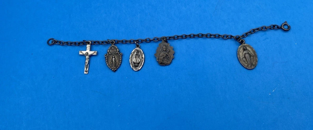 Vintage Sterl. Catholic Charm Bracelet 6.5" Miraculous Prague Jesus Crucifix Set - Image 2