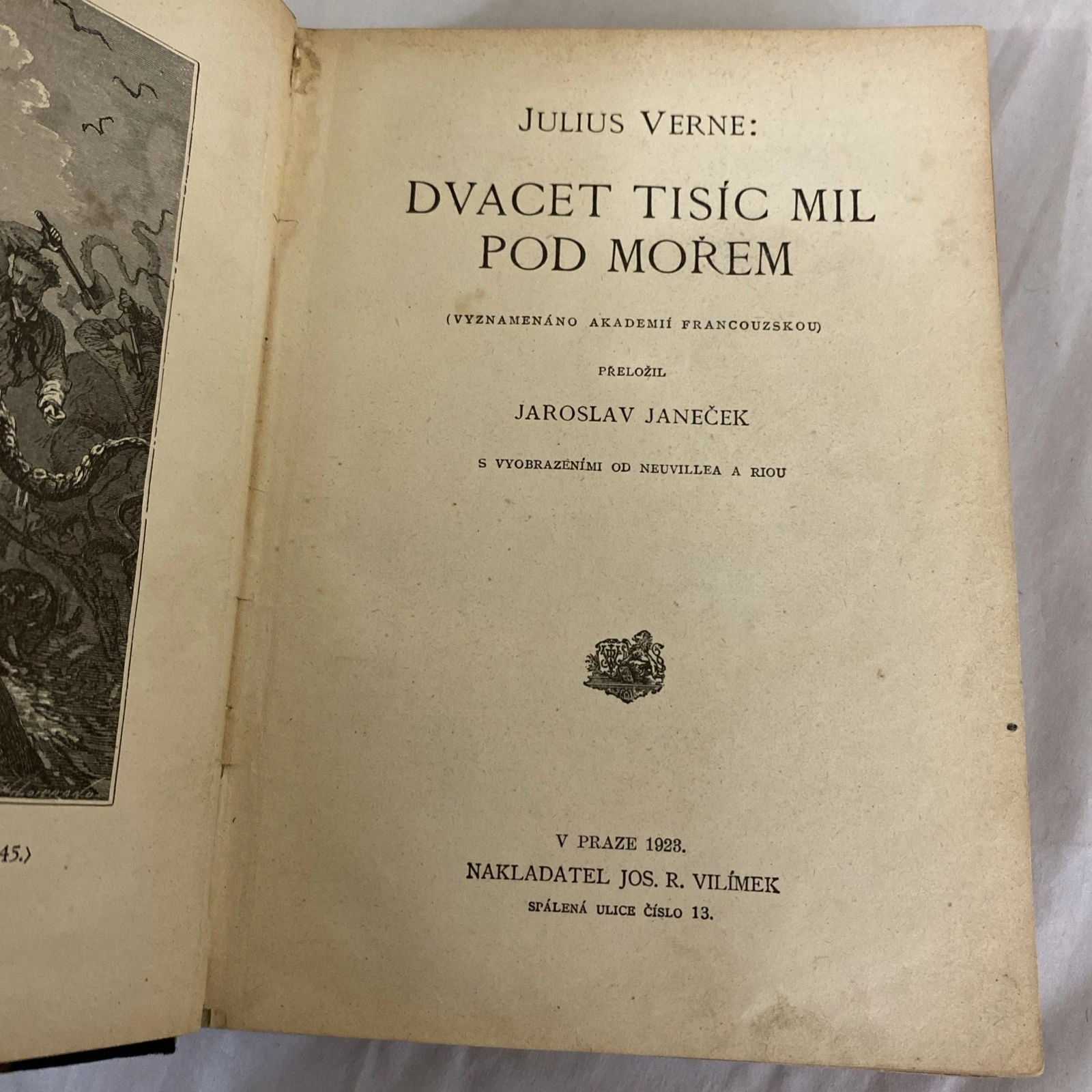 1928 Jules Verne Dvacet Tisic Mil Pod Morem Czech Illustrated Vilimek Book