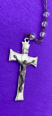 Vtg Aurora Borealis Crystal Bicone Faceted Glass Petite Rosary, MOP Crucifix,15” - Image 11