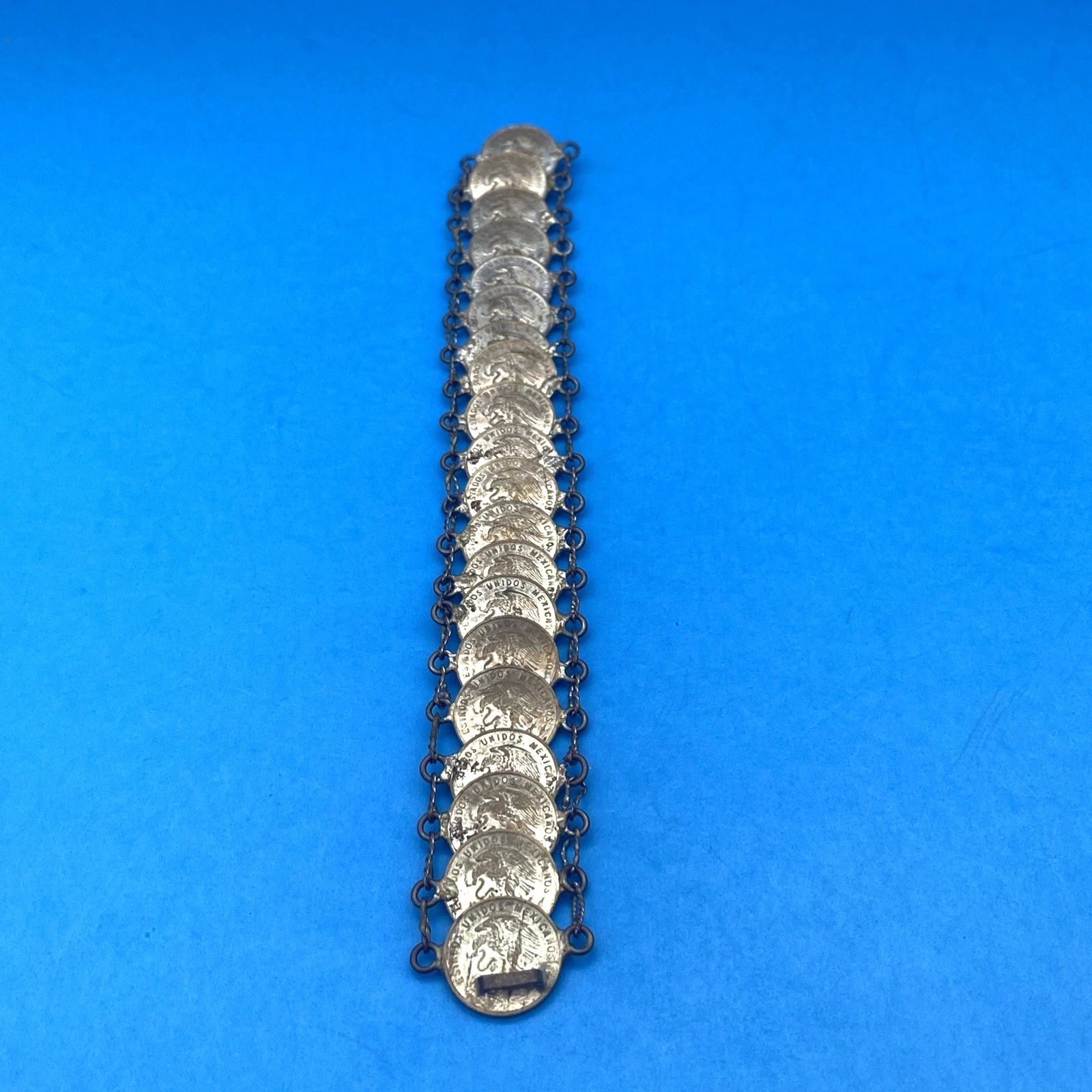 Vintage Mexican 1961 1 Centavo 20 Coin Bracelet Folk Jewelry - Image 2