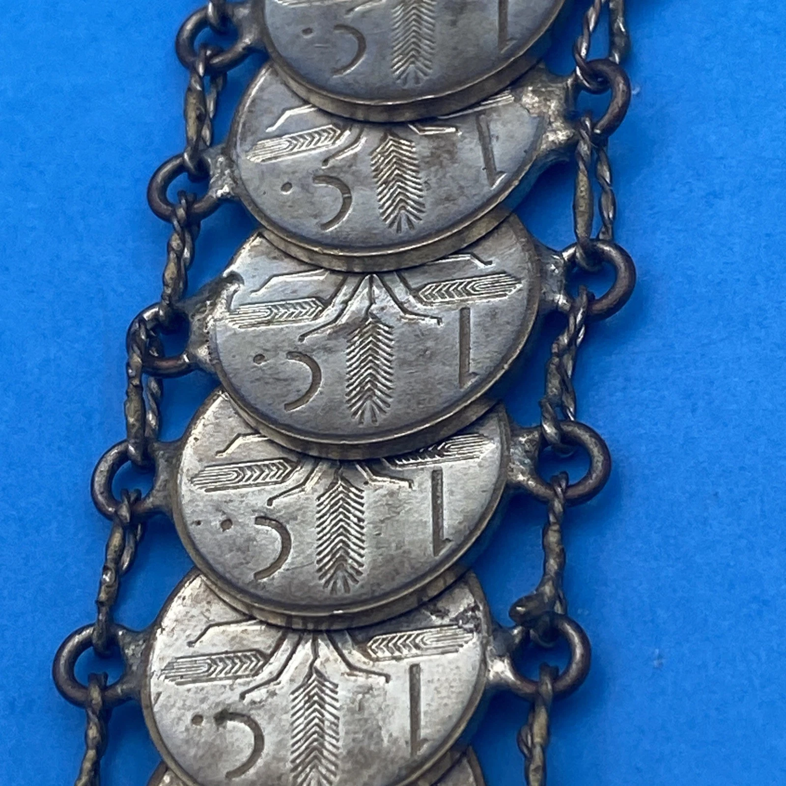 Vintage Mexican 1961 1 Centavo 20 Coin Bracelet Folk Jewelry - Image 7