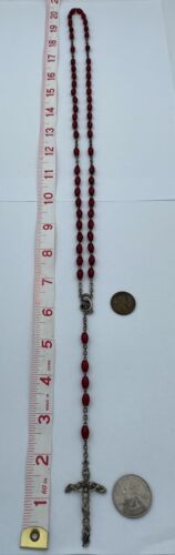 VINTAGE ITALY RED OBLONG BEADED ROSARY CHRISTIANITY - Image 7
