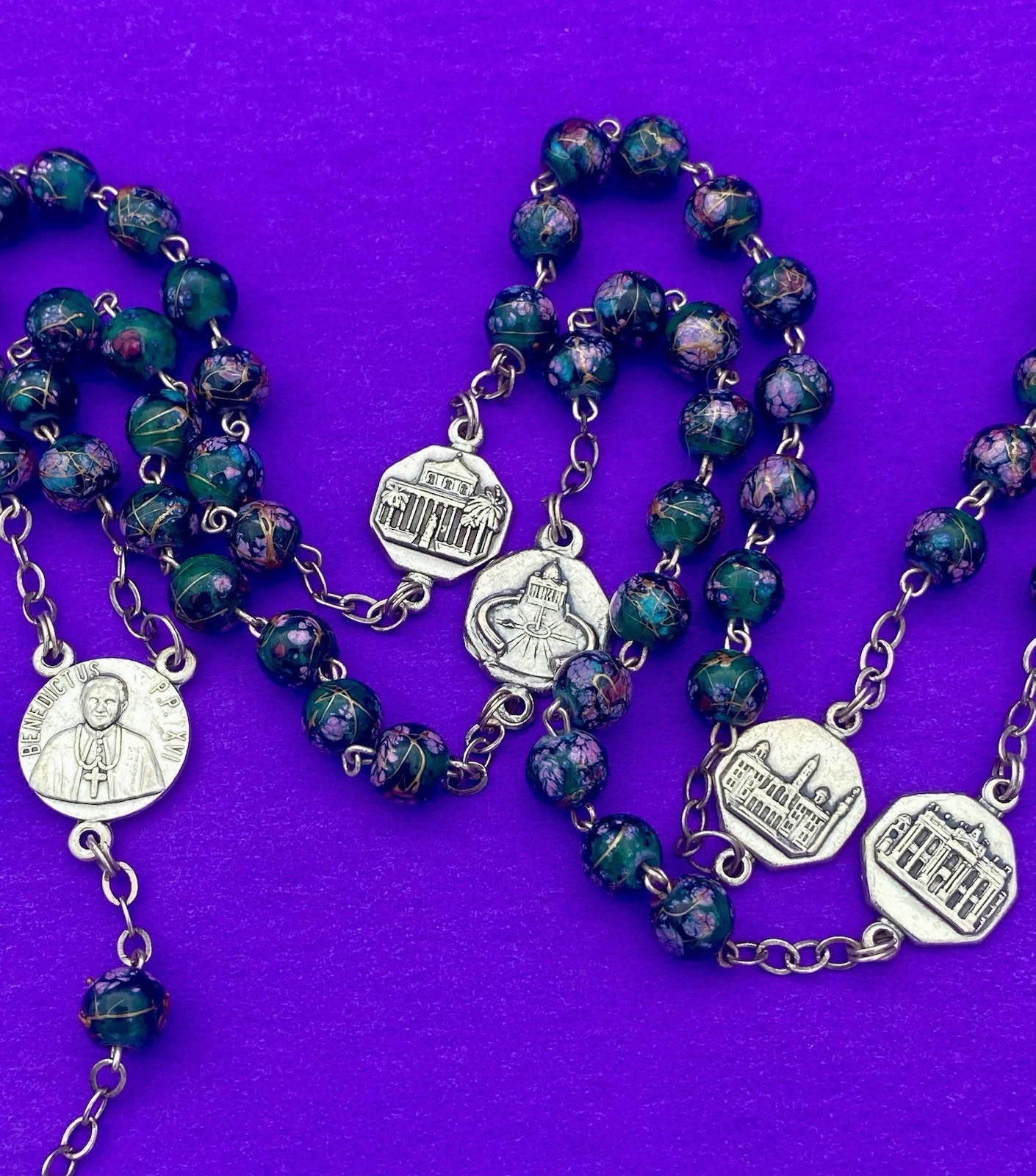 Vtg Green Pink Gold Glass Rosary, Pope Benedict XVI, 4 Basilicas, Italy, 20.5” - Image 3