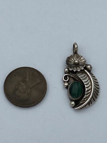 Southwest Style Sterling Silver Dark Green Turquoise Pendant 3.8 Grams - Image 4