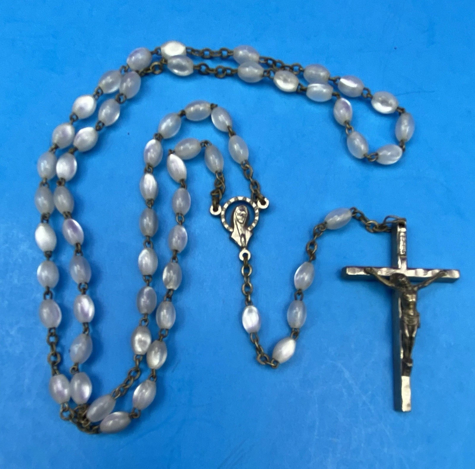 Vtg MoonGlow Glass Oval Bead Rosary, Virgin Mary, Jesus, Italy, Christianity 18” - Image 4