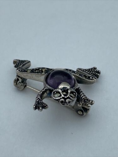 Vintage Sterling Silver Purple Amethyst and Marcasite Frog Pin Brooch - Image 2