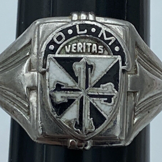 OLM (Our Lady of Mercy) 925 Sterling Silver Vintage Veritas School Ring Size 8