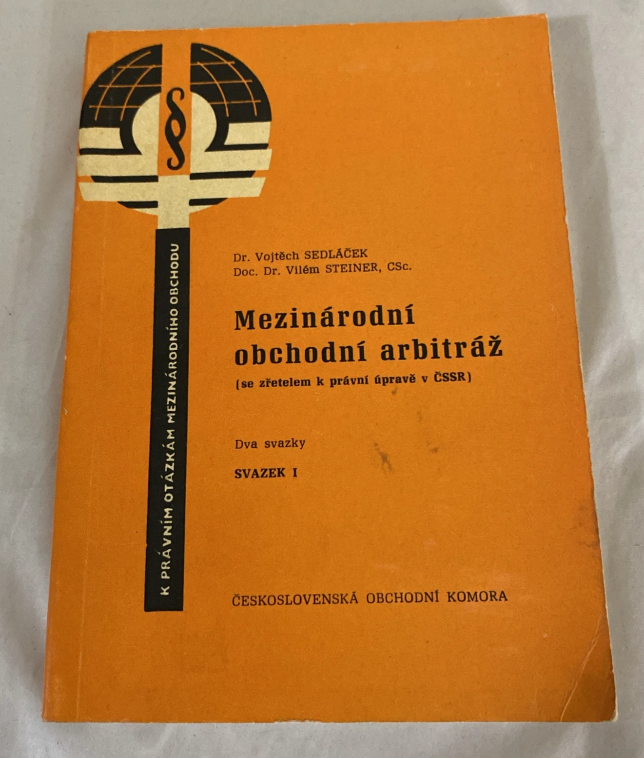 1975 Mezinárodní Obchodní Arbitráž Czech Trade Law Arbitration Vol I Signed