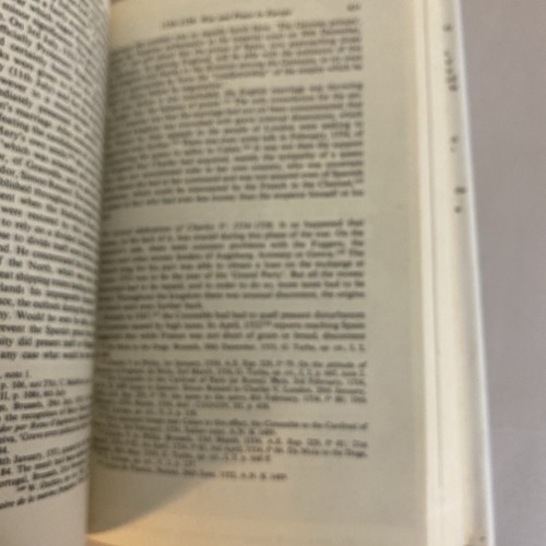 Mediterranean and the Mediterranean World in the Age of Philip II VOLUME I & II - Image 11