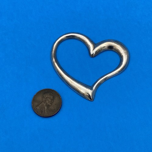 Vintage Sterling silver handmade pendant, solid 925 silver heart shaped pendant - Image 2