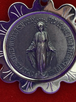 Vintage Virgin Mary Pendant Necklace, Silver-Toned Italy, Christianity, Religion - Image 5