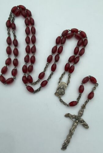 VINTAGE ITALY RED OBLONG BEADED ROSARY CHRISTIANITY - Image 2