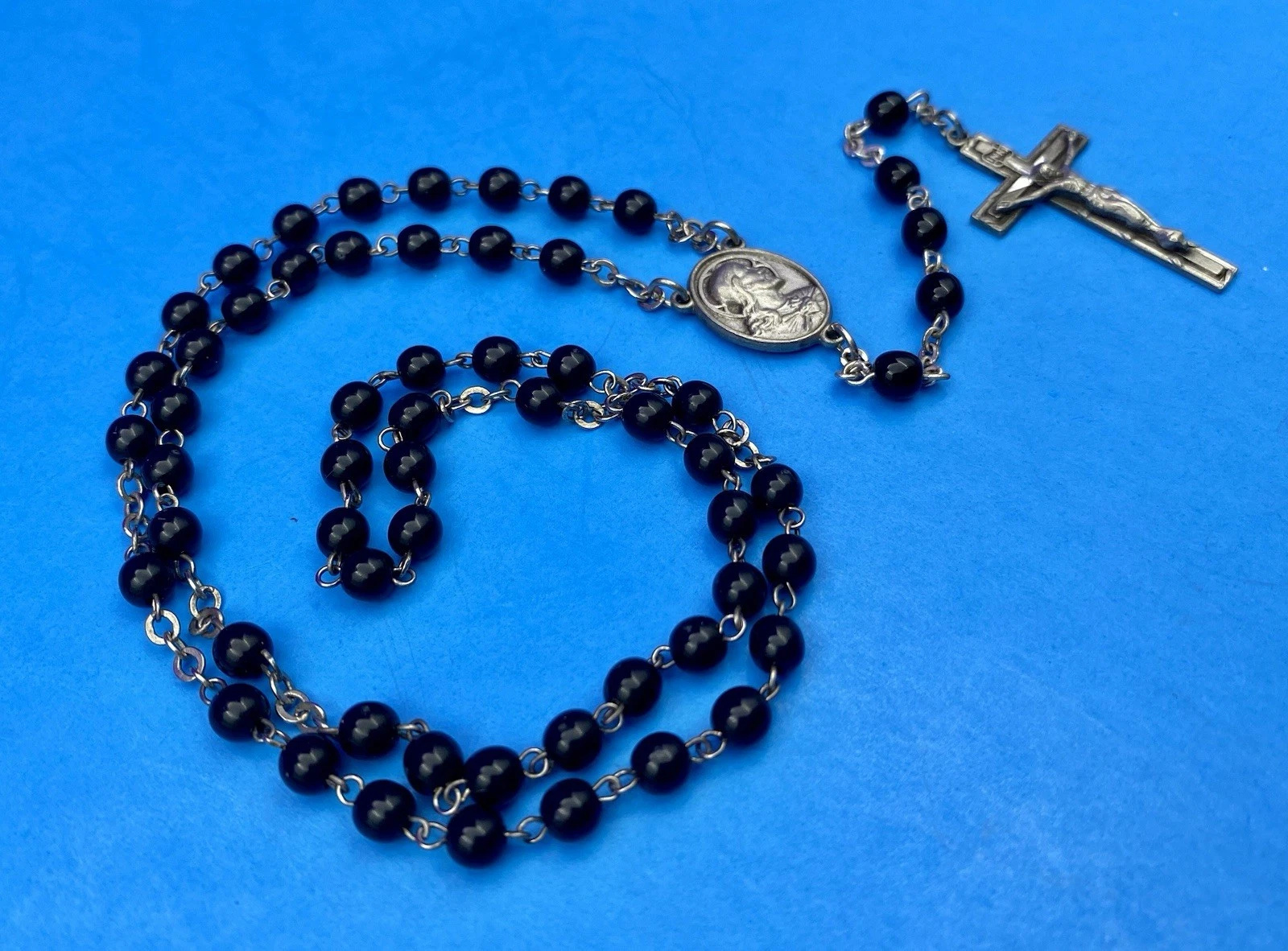 Vintage Beautiful Black Glass Petite Rosary, Jesus, Pewter, Christianity, 15” - Image 2