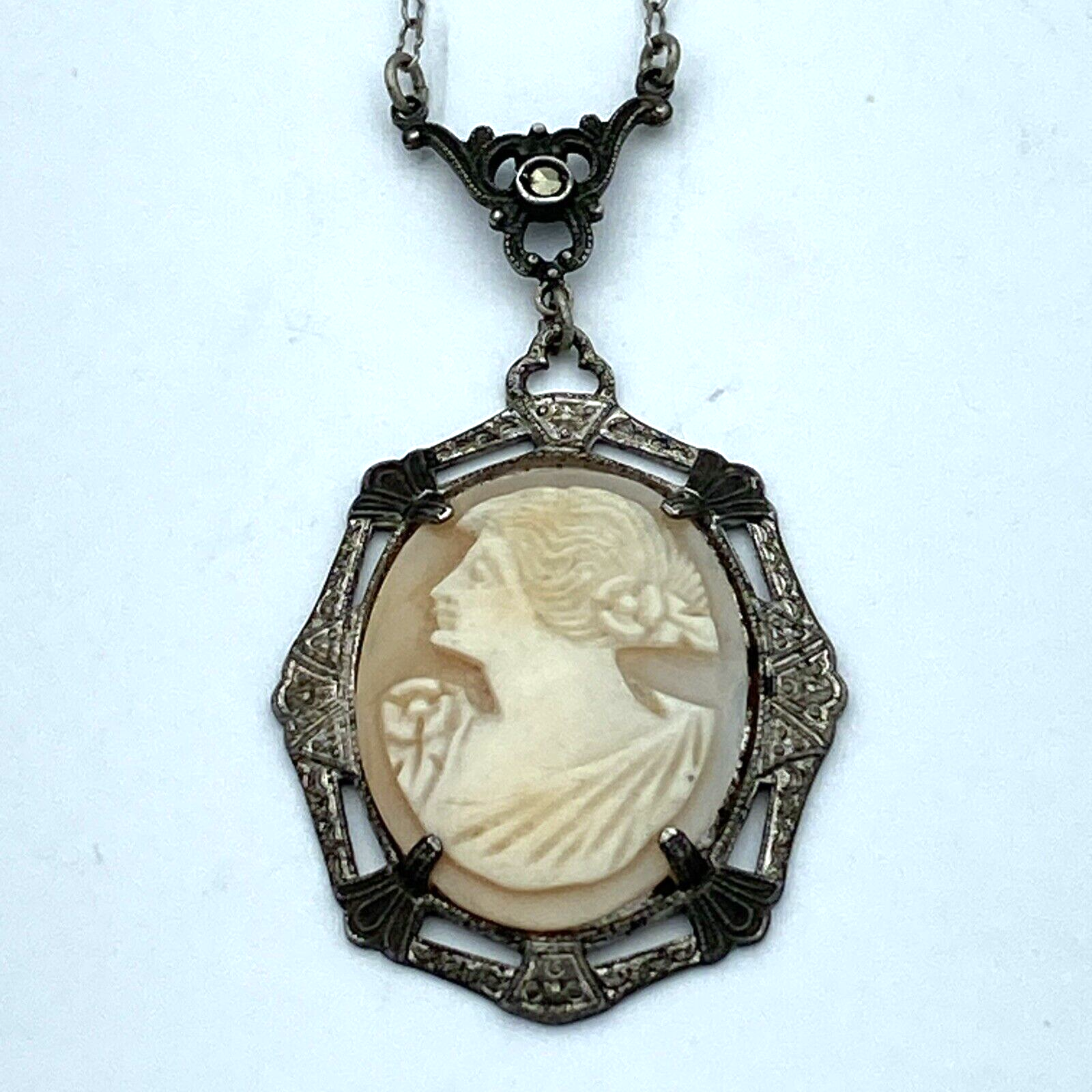 Vintage Sterling Silver Cameo Pendant Left Facing With Silver Chain