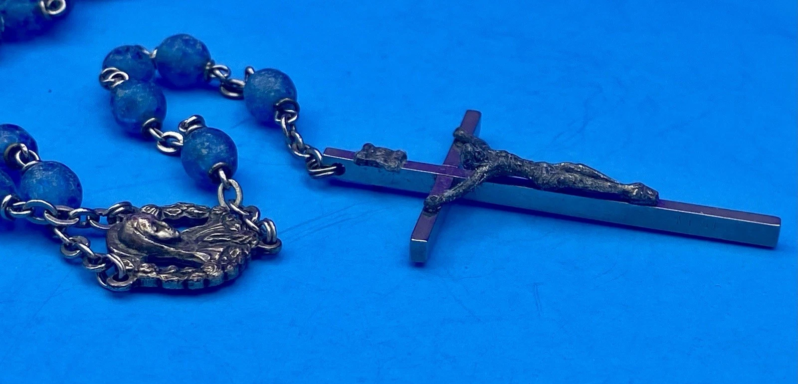 Vintage Blue Textured Plastic Bead Rosary, Mary, Jesus, ITALY, Christianity - Image 12