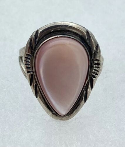 Navajo Nakai Sterling Silver & Pink Mother of Pearl Statement Ring Size 7