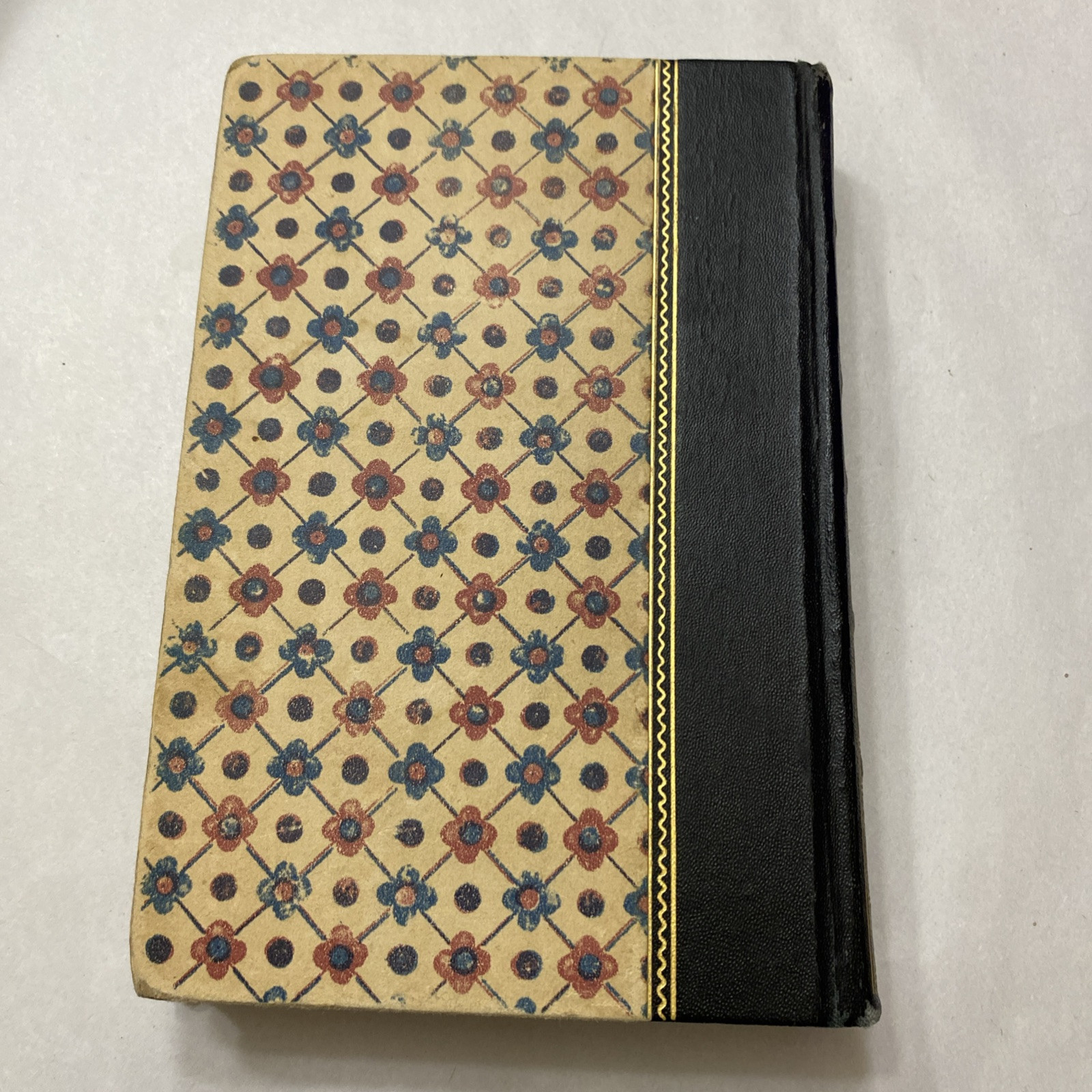 The Scarlet Letter by Nathaniel Hawthorne Collector's Edition Pocket Book - Image 2