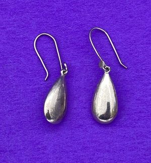 Vintage Sterling Silver Long Teardrop Shape Puff Drop Earrings