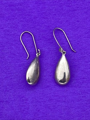 Vintage Sterling Silver Long Teardrop Shape Puff Drop Earrings