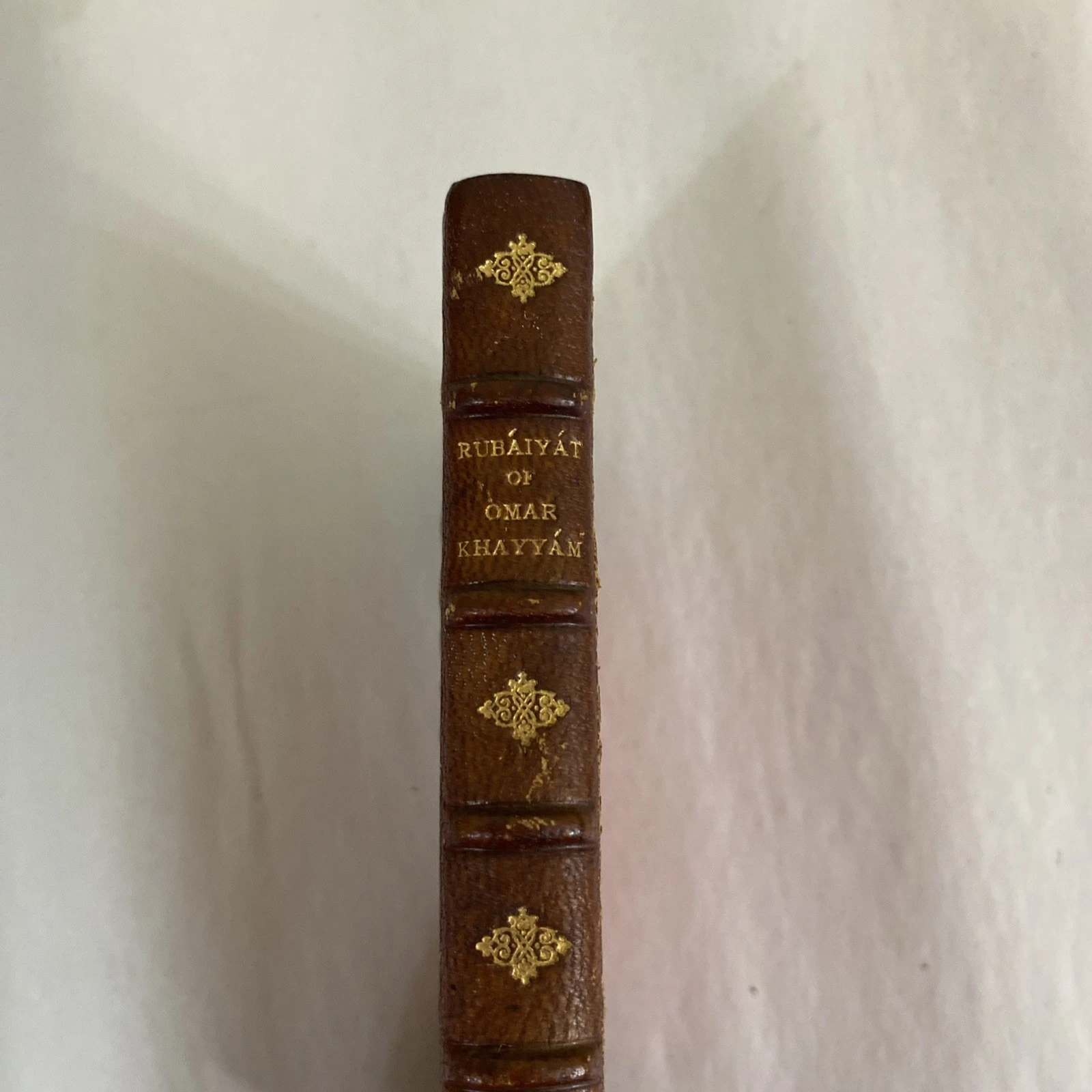 1899 Rubaiyat of Omar Khayyam Macmillan Golden Treasury Leather Spine Gilt Inscr - Image 2