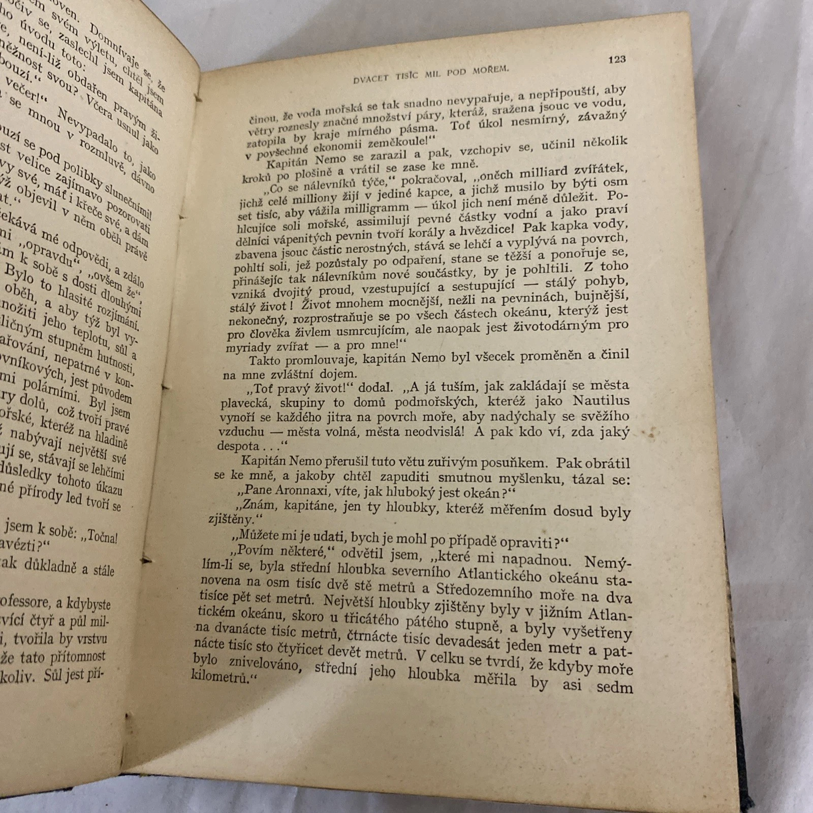 1928 Jules Verne Dvacet Tisic Mil Pod Morem Czech Illustrated Vilimek Book - Image 12