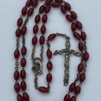 VINTAGE ITALY RED OBLONG BEADED ROSARY CHRISTIANITY