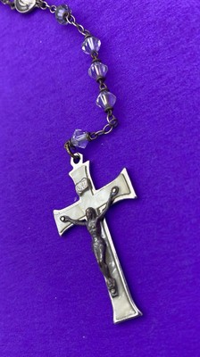 Vtg Aurora Borealis Crystal Bicone Faceted Glass Petite Rosary, MOP Crucifix,15” - Image 12