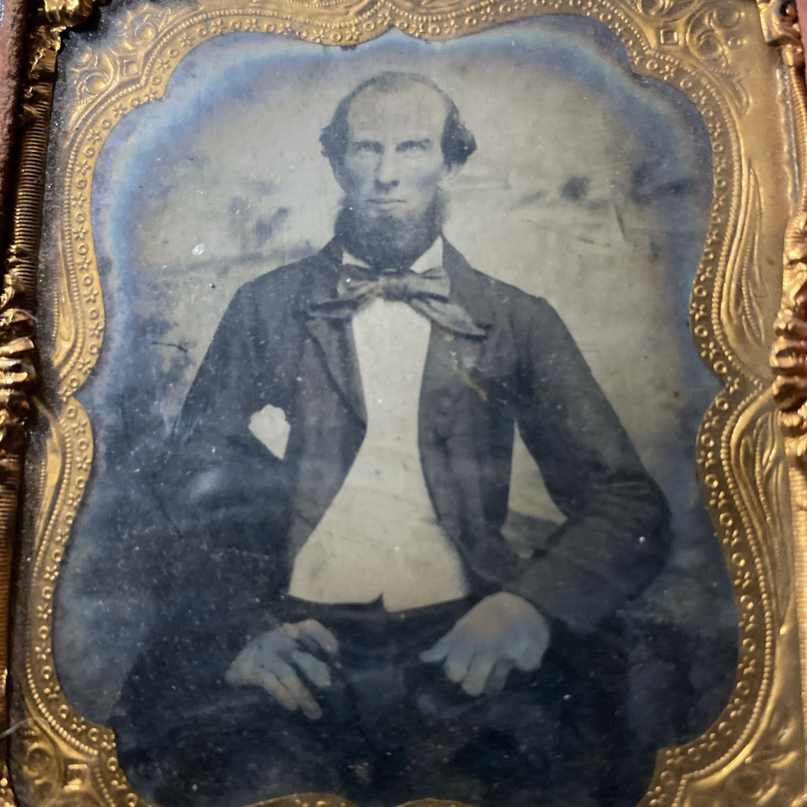 c.1857–62 Sixth-Plate Ambrotype in Embossed Leather Case, Nonpareil Mat - Image 6