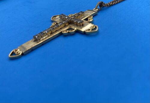 Vintage, Regal Gems, Rhinestone Gold Tone Cross Pendant Necklace, Christianity - Image 6