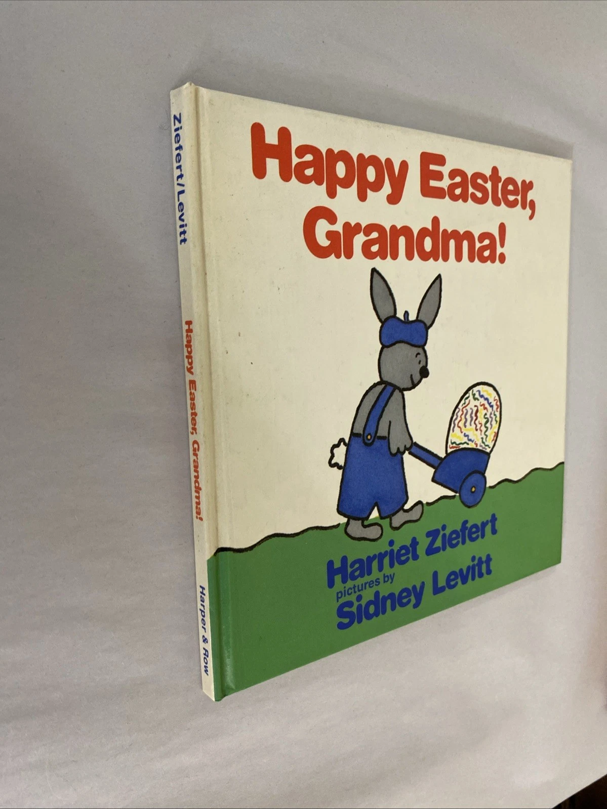 Signed Sidney Levitt 2-Book Lot Happy Easter Grandma/Happy Birthday Grandpa 1988 - Image 3
