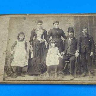 c1880s New York Victorian Family Cabinet Card Perry & Holtzmann 136 Bowery Photo