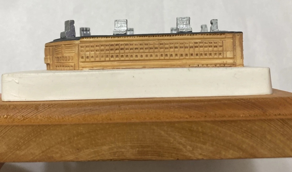 Polo Grounds New York Giants Ceramic Replica Baseball Stadium - Image 8