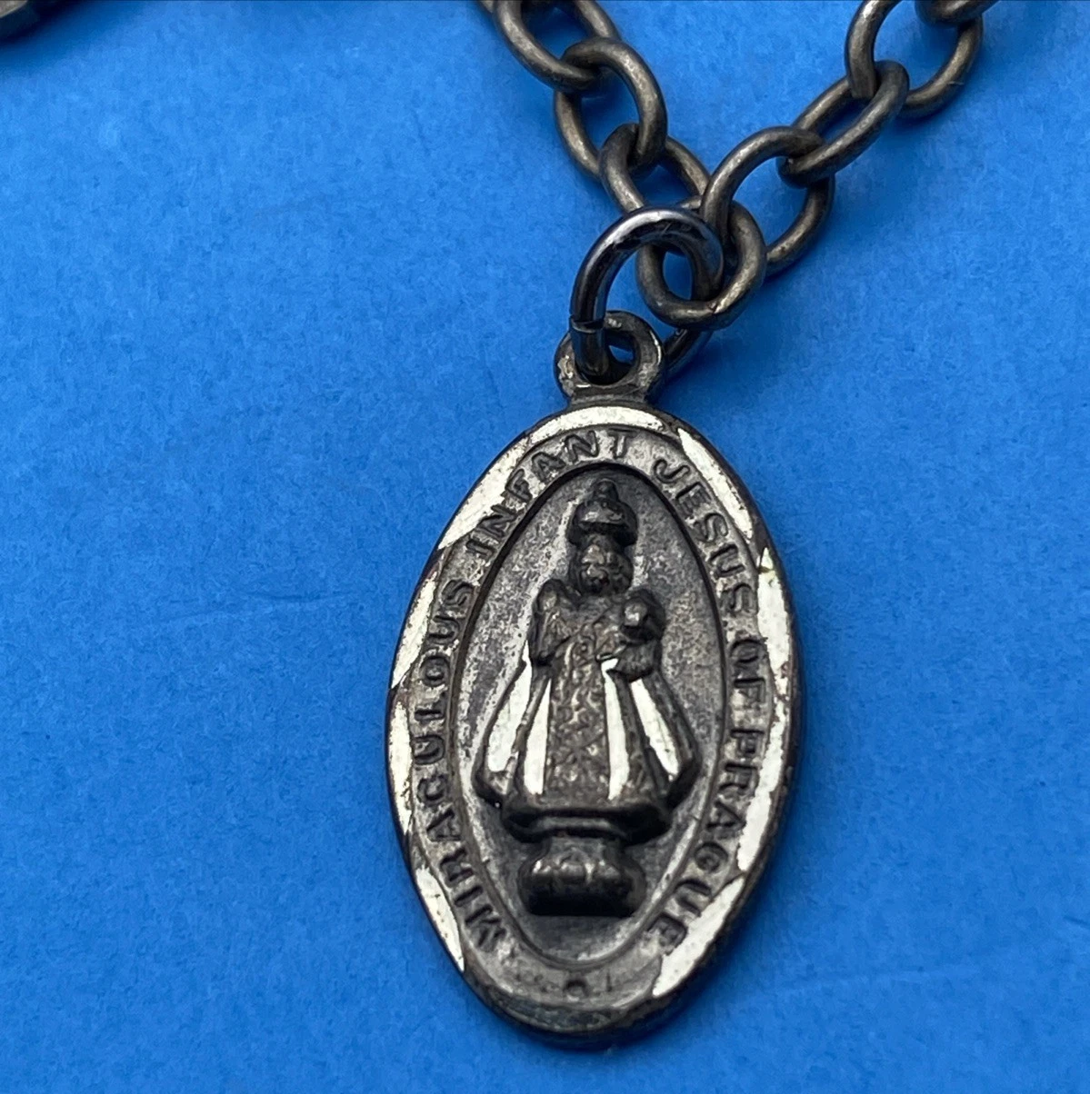 Vintage Sterl. Catholic Charm Bracelet 6.5" Miraculous Prague Jesus Crucifix Set - Image 9