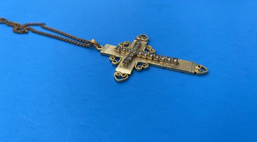 Vintage, Regal Gems, Rhinestone Gold Tone Cross Pendant Necklace, Christianity - Image 5