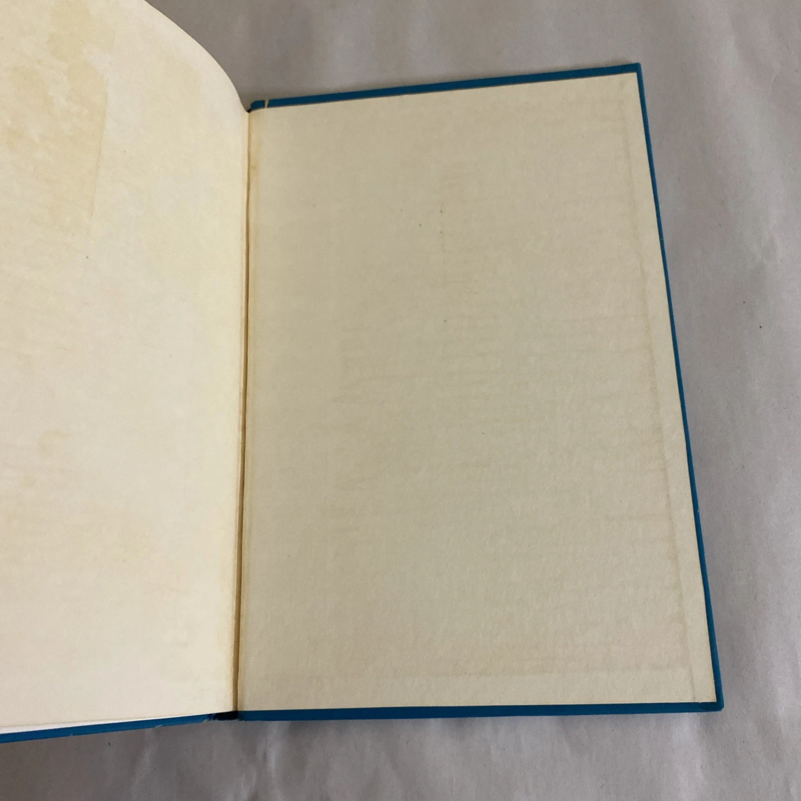 The Minox Manual - 1961 - Joseph D. Cooper - & Ephemera - Image 9