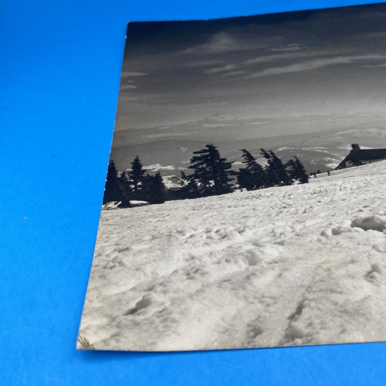 Vintage 10x8 Alpine Winter Mountain Chapel Photo w/ Carl Vigna Verso Inscription - Image 2