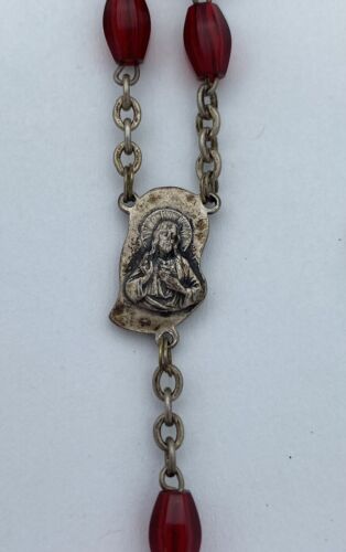 VINTAGE ITALY RED OBLONG BEADED ROSARY CHRISTIANITY - Image 6